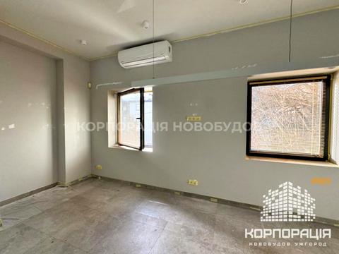 комерційна за адресою Тихого, 8А