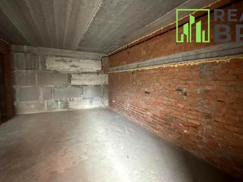 комерційна за адресою Кам'янецька вул., 1