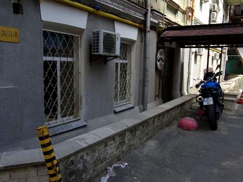 комерційна за адресою Михайлівська вул., 24/11