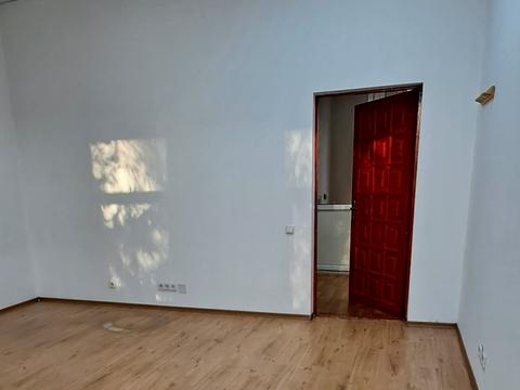 комерційна за адресою Київ, Саксаганського вул., 143