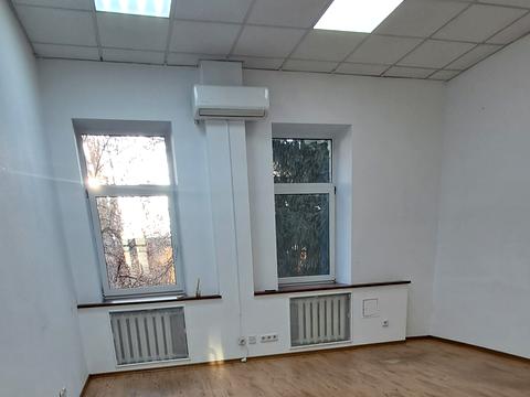 комерційна за адресою Київ, Саксаганського вул., 143