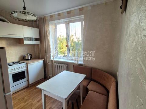 квартира за адресою Байрона просп., 136