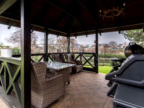 будинок за адресою Київська вул., 1