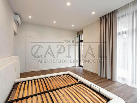 будинок за адресою Квітнева вул.