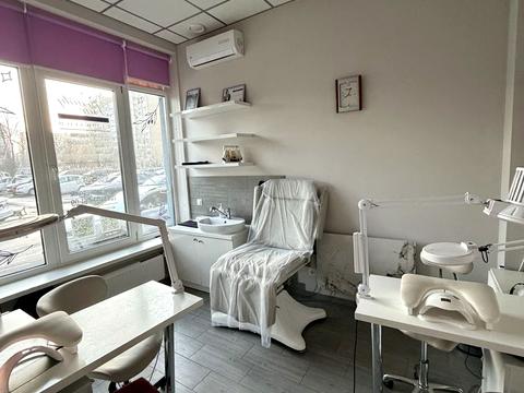 комерційна за адресою Богатирська вул., 6-А