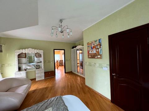 будинок за адресою Богатирська вул., 30