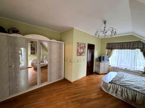 будинок за адресою Богатирська вул., 30