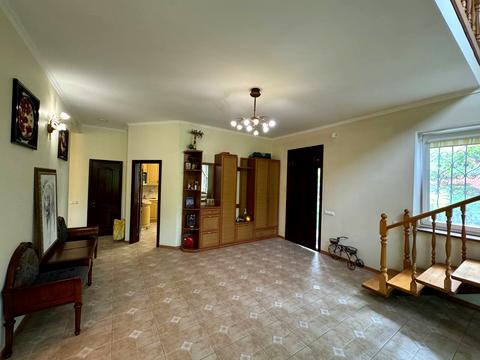 будинок за адресою Богатирська вул., 30