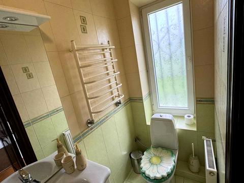 будинок за адресою Богатирська вул., 30