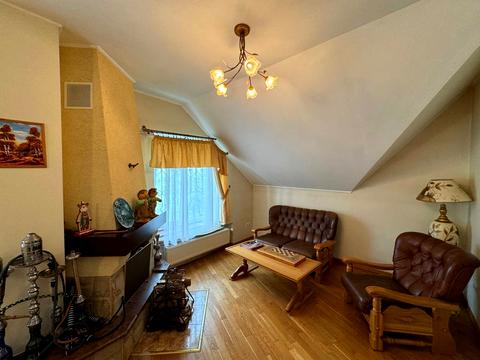 будинок за адресою Богатирська вул., 30