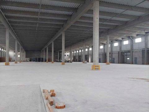 комерційна за адресою Балукова вул., 2