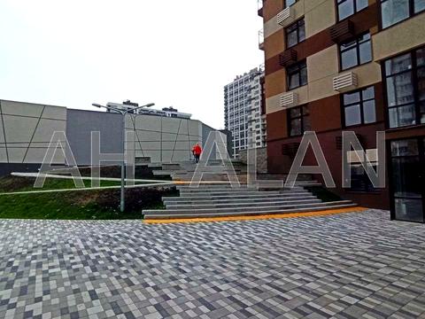 коммерческая по адресу Александра Олеся, 2А