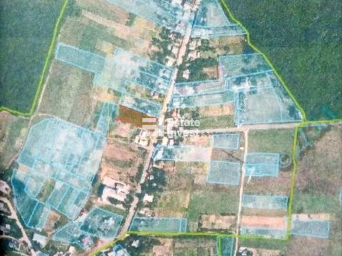 ділянка за адресою Центральна вул. (Радянська)