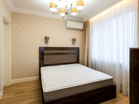 квартира за адресою Дніпровська набережна вул., 14-Б