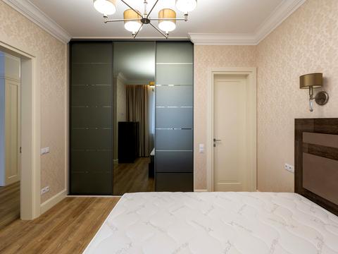 квартира за адресою Дніпровська набережна вул., 14-Б