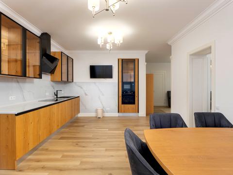 квартира за адресою Дніпровська набережна вул., 14-Б