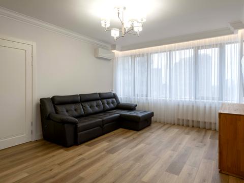 квартира за адресою Дніпровська набережна вул., 14-Б