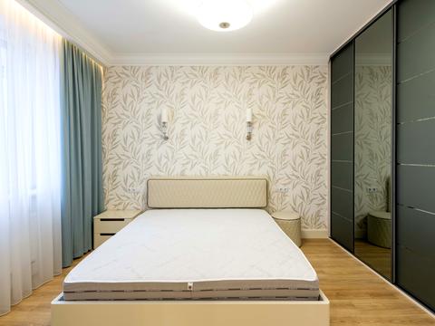 квартира за адресою Дніпровська набережна вул., 14-Б