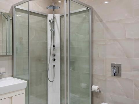 квартира за адресою Дніпровська набережна вул., 14-Б