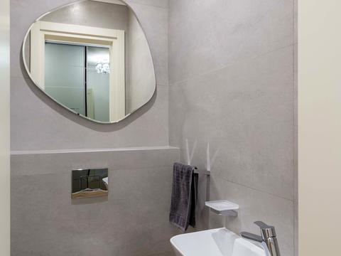 квартира за адресою Дніпровська набережна вул., 14-Б