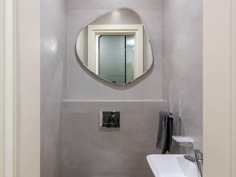 квартира за адресою Дніпровська набережна вул., 14-Б