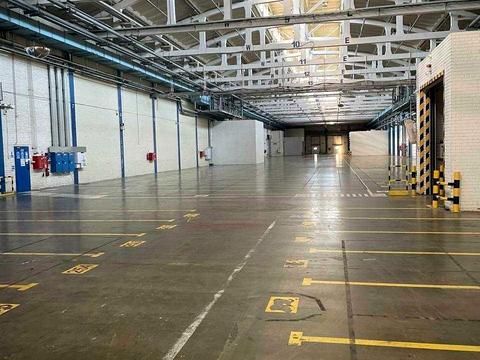 комерційна за адресою Межигірська вул., 1