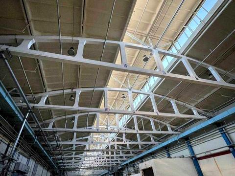 комерційна за адресою Межигірська вул., 1