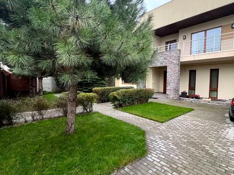 будинок за адресою смт. Обухівка, будівельників