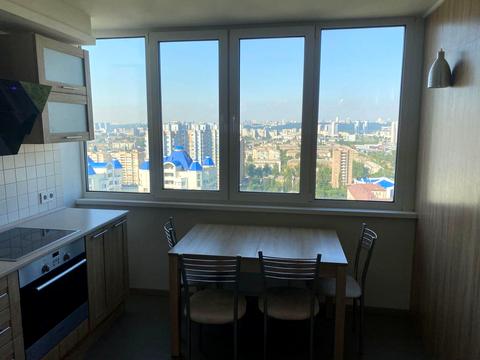 квартира за адресою Юрія Поправки вул. (Миколи Лебедєва), 14