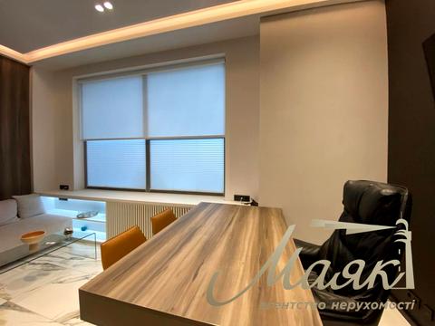 комерційна за адресою Дніпровська набережна вул., 14-А