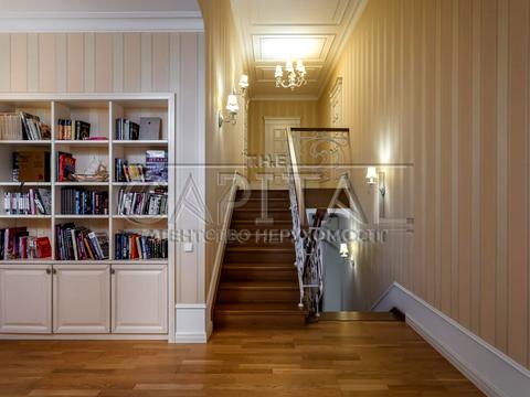 дом по адресу с. Иванковичи, Зоряна