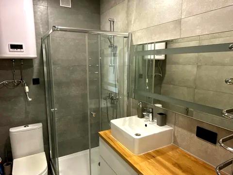 квартира за адресою Салютна вул., 2к3