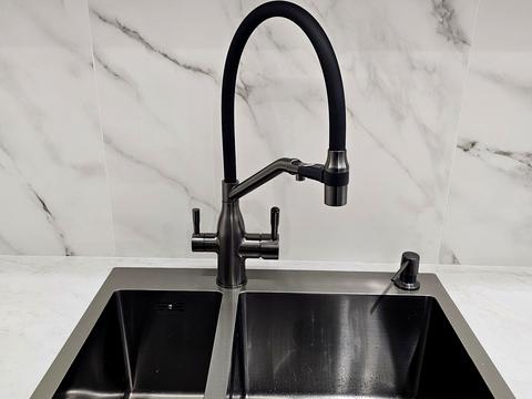 квартира за адресою Салютна вул., 2к24