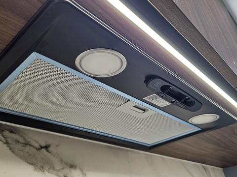 квартира за адресою Салютна вул., 2к24