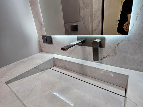 квартира за адресою Салютна вул., 2к24