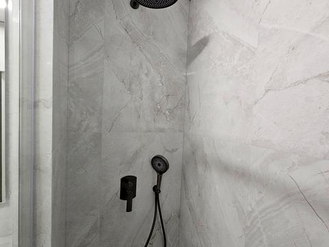 квартира за адресою Салютна вул., 2к24