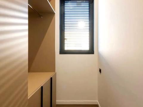 дом по адресу молодіжна