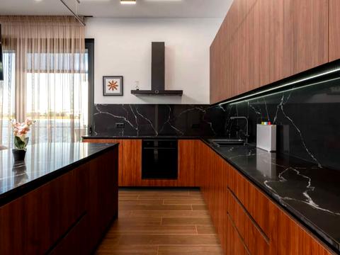 дом по адресу молодіжна