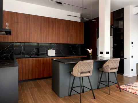 дом по адресу молодіжна