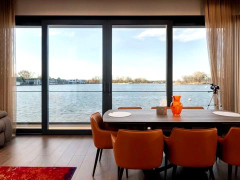 дом по адресу молодіжна