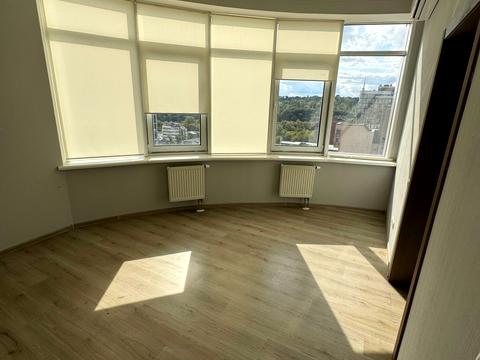 коммерческая по адресу Антоновича ул. (Горького), 103