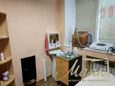 комерційна за адресою Михайла Бойчука вул. (Кіквідзе), 18-А