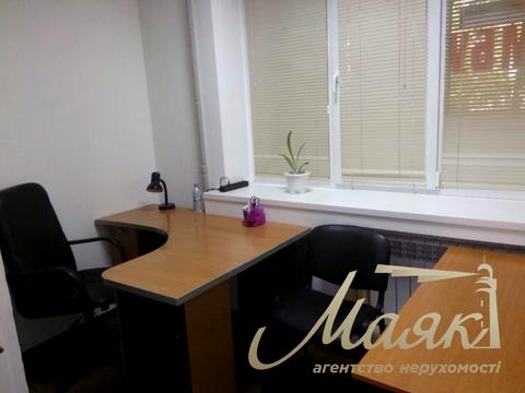 комерційна за адресою Михайла Бойчука вул. (Кіквідзе), 18-А