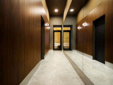 комерційна за адресою Київ, Богдана Хмельницького вул., 51а