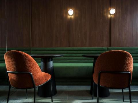 комерційна за адресою Київ, Богдана Хмельницького вул., 51а