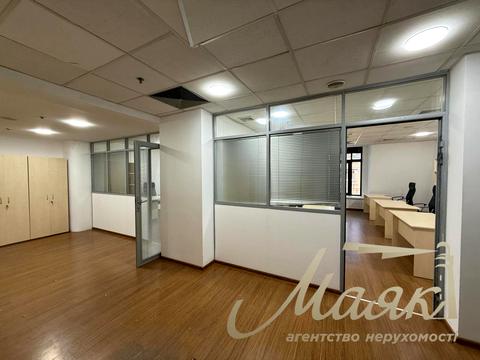 комерційна за адресою Рогнідинська вул., 4