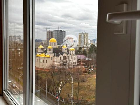 квартира за адресою Верховної Ради бульв., 8/20