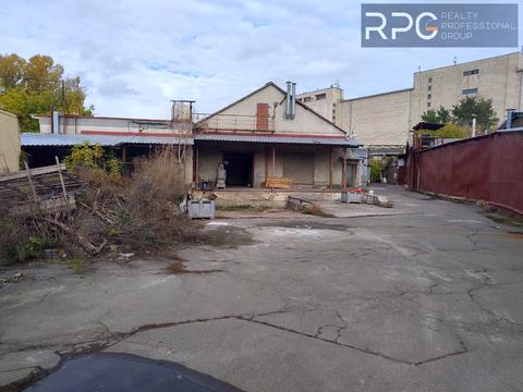 комерційна за адресою Київ, Каховська вул., 1