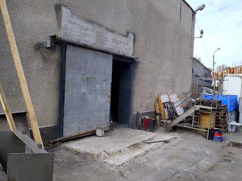 комерційна за адресою Київ, Каховська вул., 1