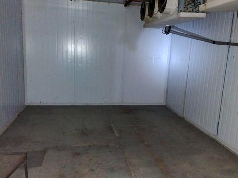 комерційна за адресою Київ, Каховська вул., 1